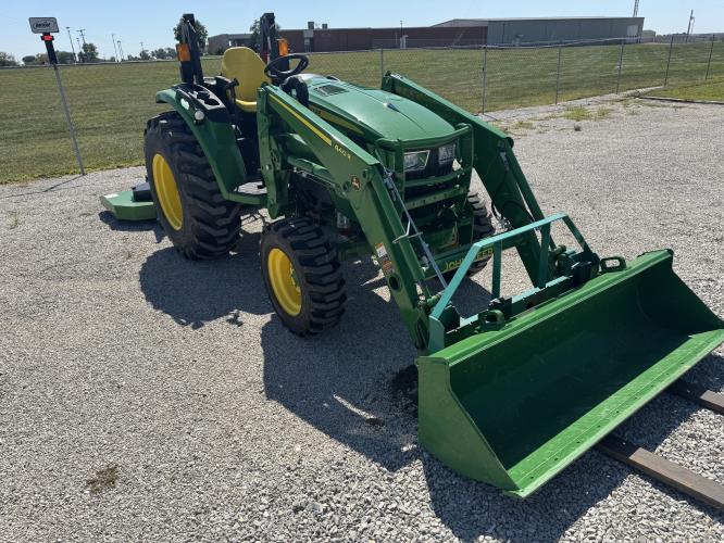 John Deere 4066R