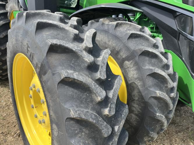 John Deere 8R 370