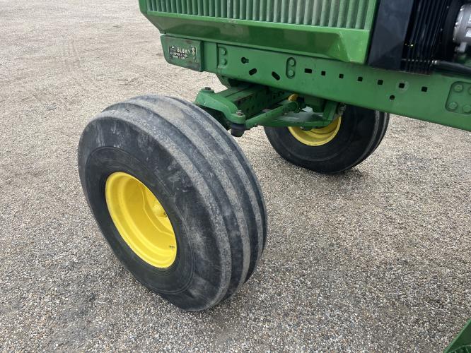 John Deere 4760