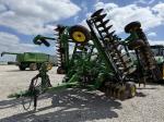 John Deere 2635