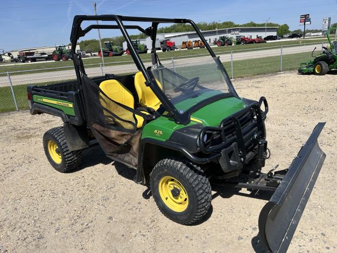 John Deere XUV 825I GREEN