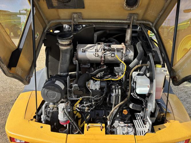 John Deere 324L