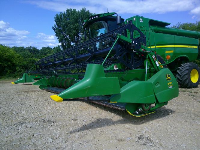John Deere 630F