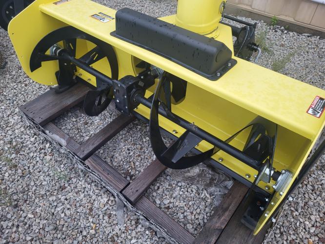 John Deere 54 IN. SNOW BLOWER