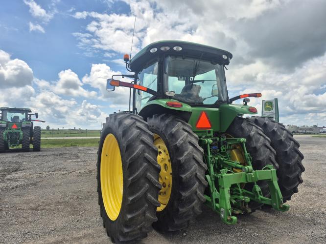 John Deere 8285R