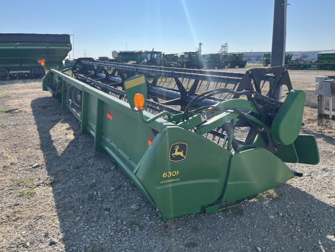 John Deere 630F