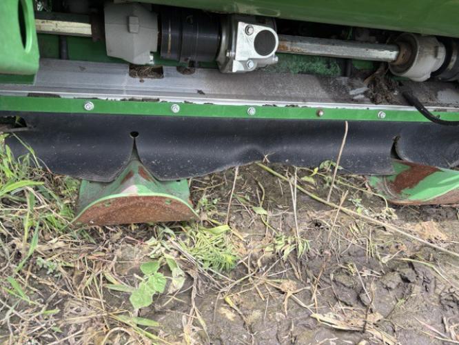 John Deere C12F