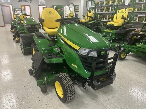 2025 John Deere X590