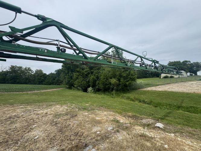 John Deere R4038