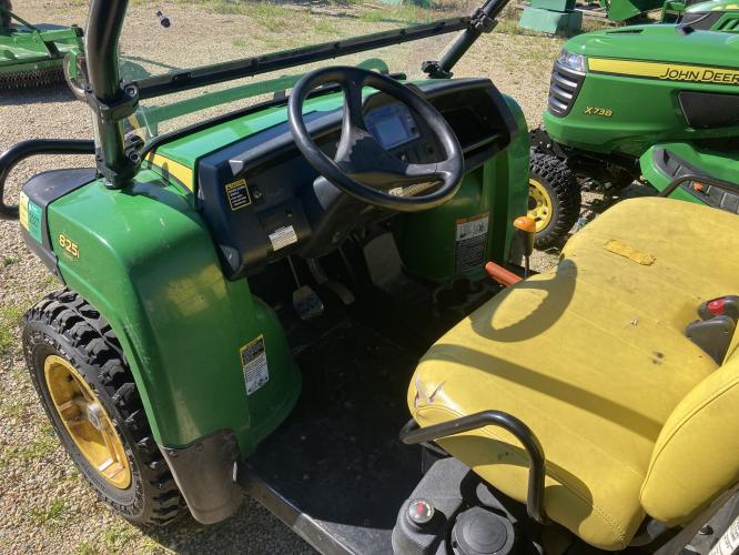 John Deere XUV 825I GREEN