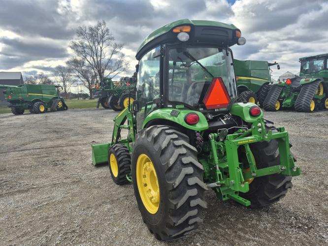 John Deere 4066R