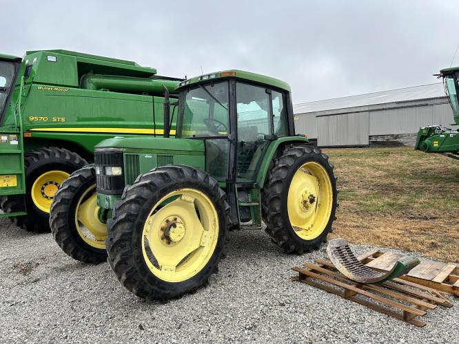 John Deere 6400