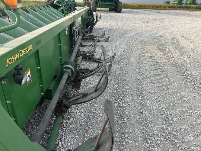 John Deere 712C
