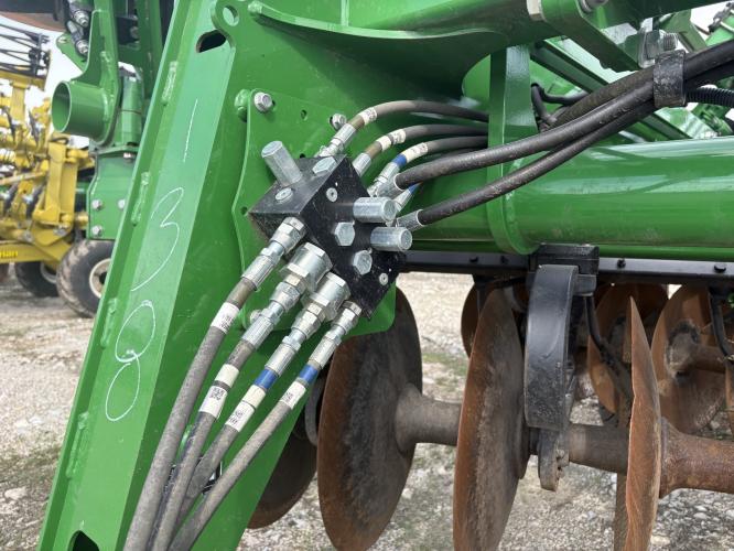 John Deere 2730