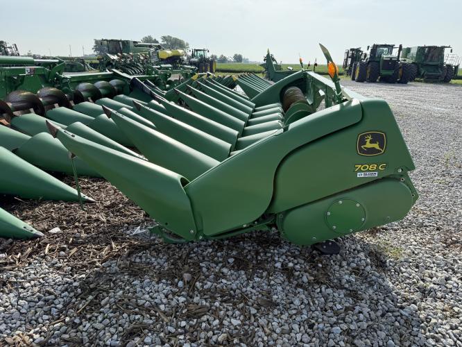 John Deere 708C