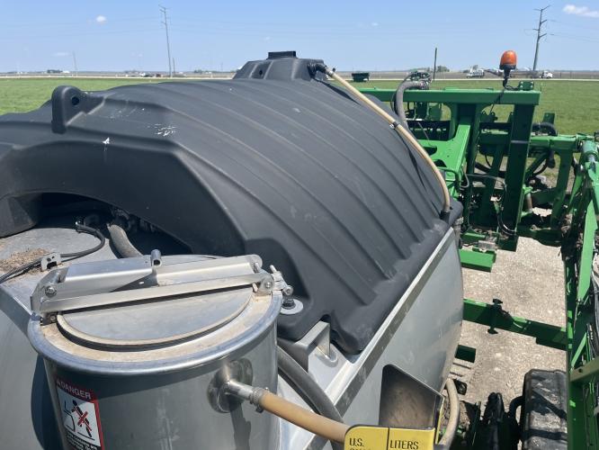 John Deere R4045