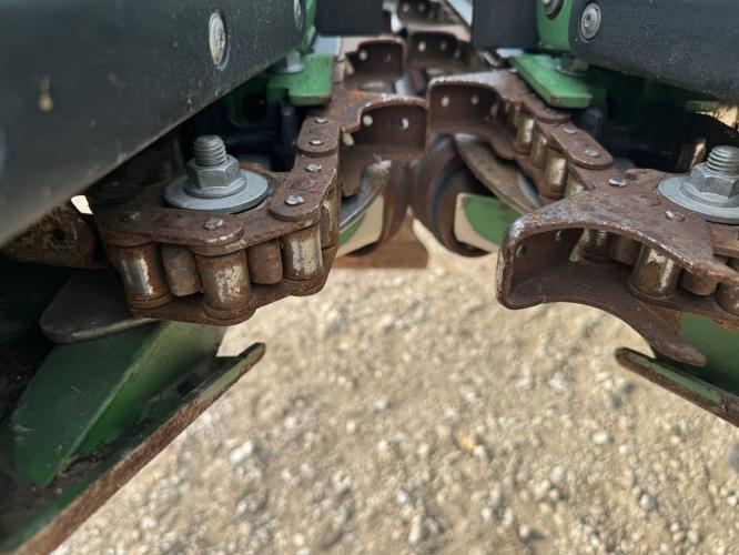 John Deere C12F