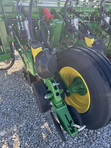 John Deere 1775NT