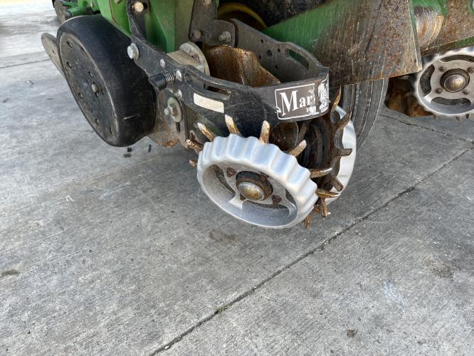 John Deere 1790