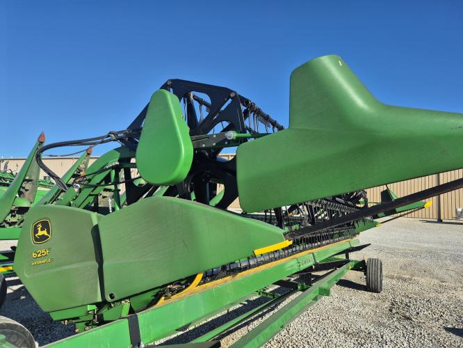 John Deere 625F