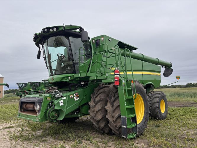 John Deere S780