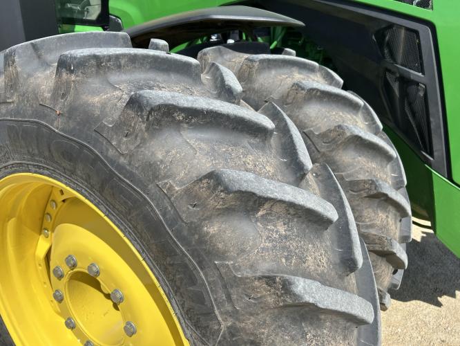 John Deere 8R 370