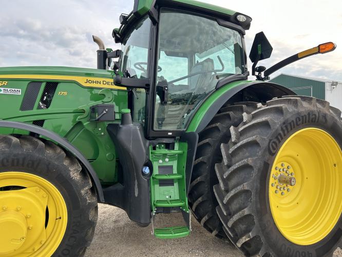 John Deere 6R 175