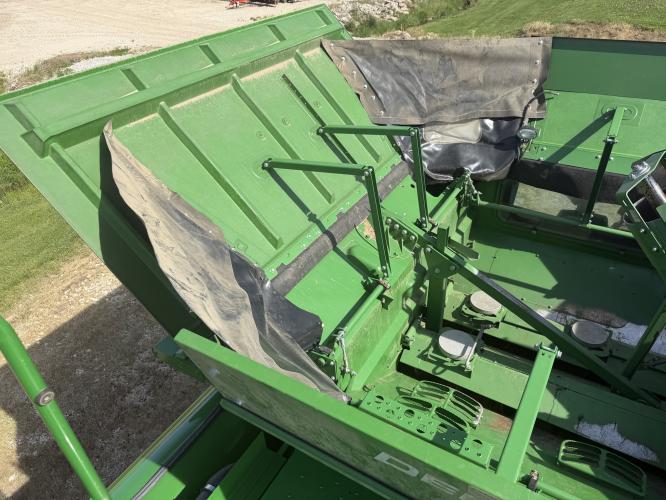 John Deere S760
