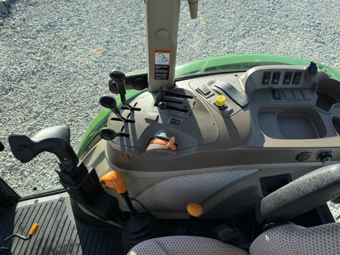 John Deere 5100E