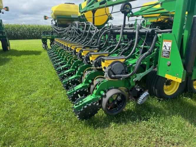 John Deere DB58