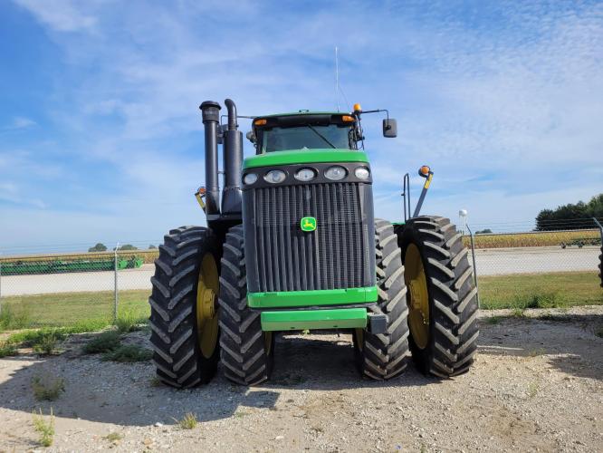 John Deere 9230