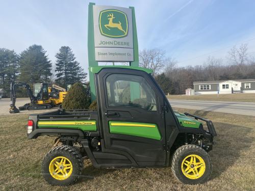 2019 John Deere 835R