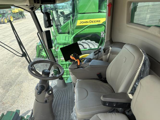 John Deere S790