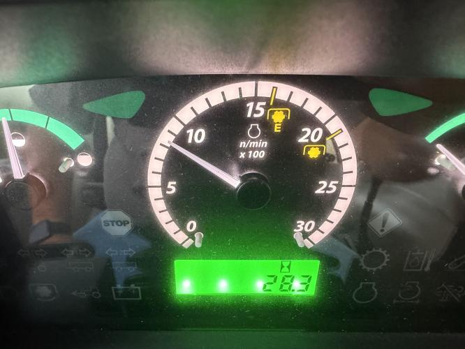 John Deere 5060E