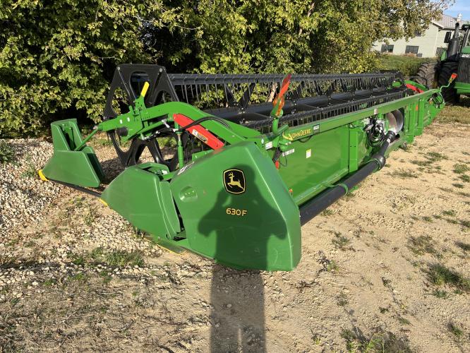 John Deere 630F