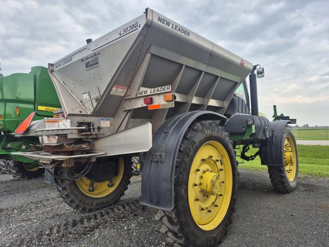 John Deere 4920