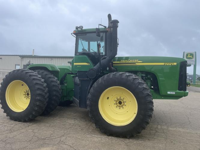 John Deere 9220