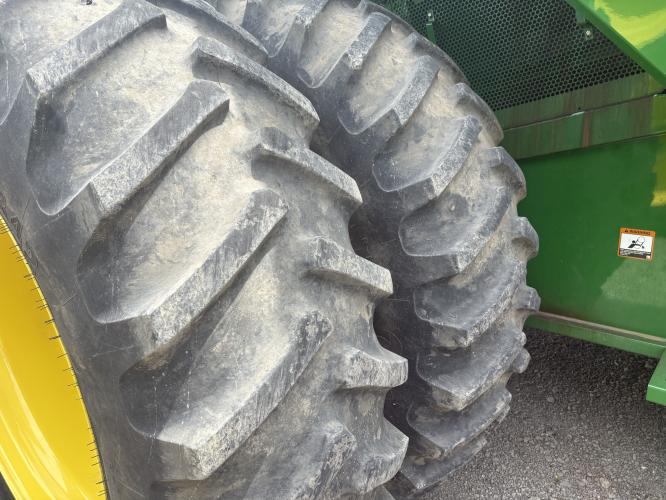 John Deere S770