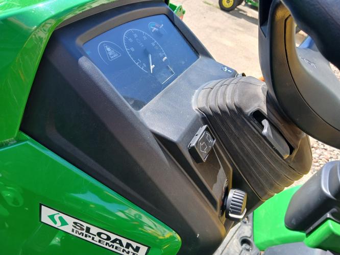 John Deere 1025R