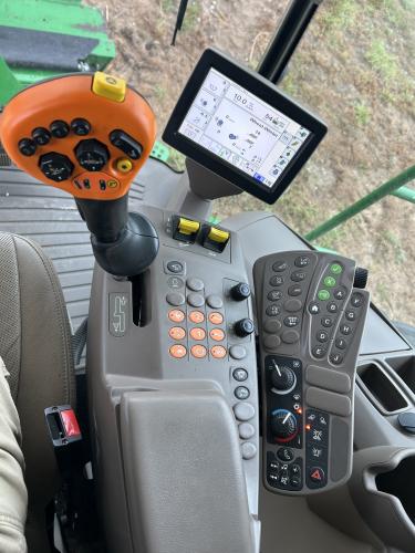 John Deere S680