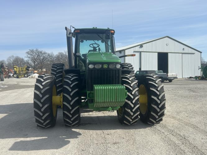 John Deere 8430