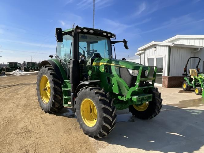 John Deere 6R 120