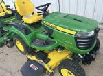 John Deere X738