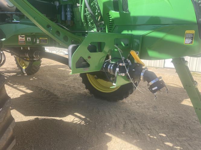 John Deere R4044