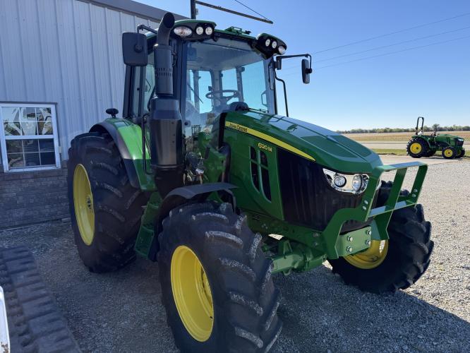 John Deere 6120M