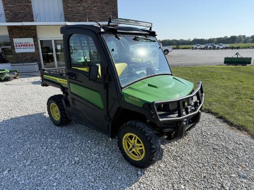 2022 John Deere XUV835M HVAC Cab