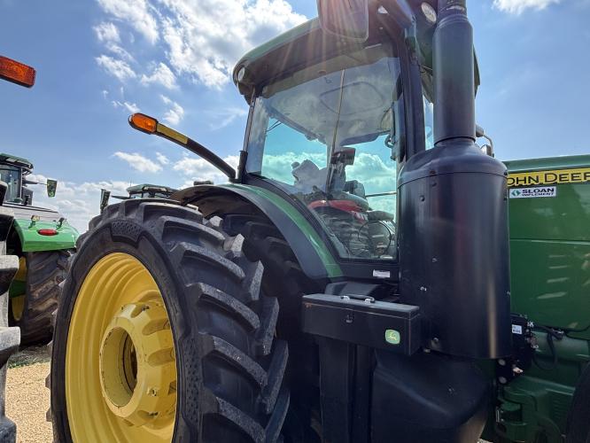 John Deere 8360R