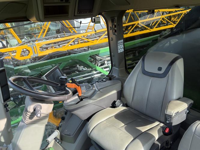 John Deere 612R