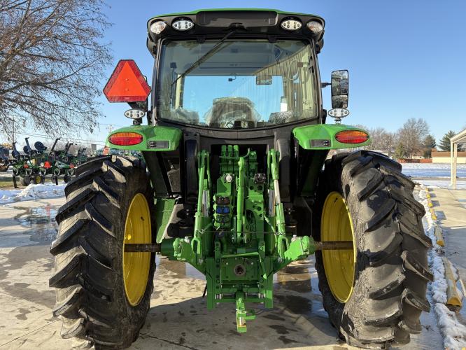 John Deere 6R 130