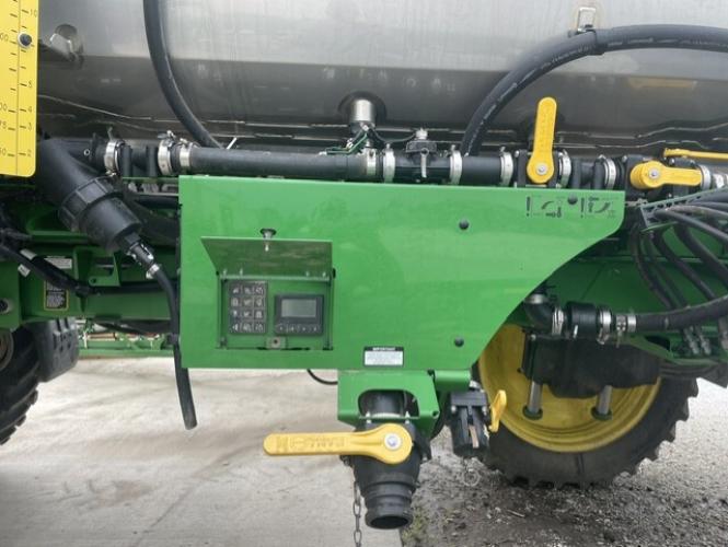 John Deere 412R